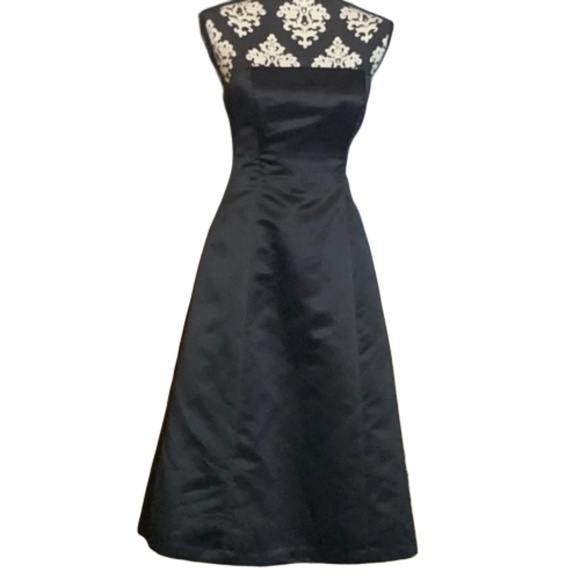 BCBGMaxAzria Dresses & Skirts - BCBG Black Satin Strapless A-Line Midi Dress Sz 6